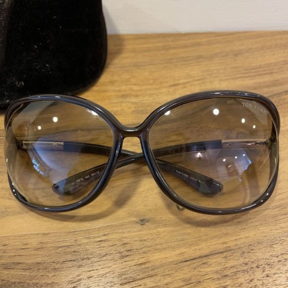 Tom Ford Sunglasses - Picture 4 of 5